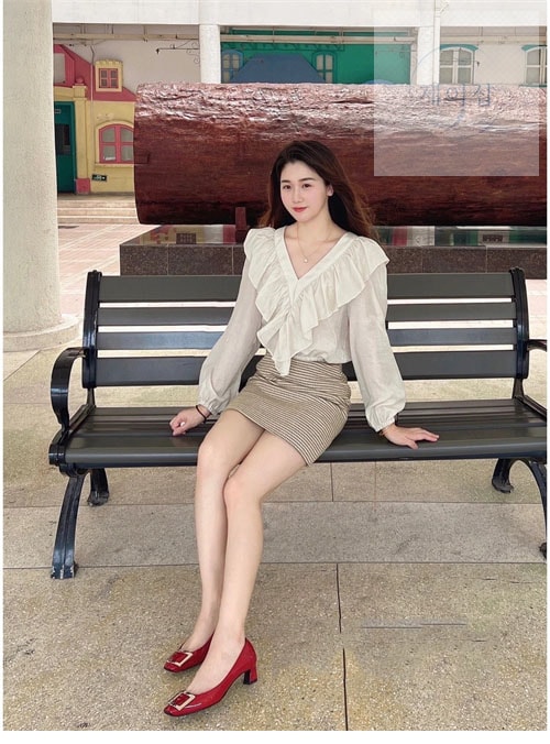 로저비비에 트럼펫 메탈 버클 펌프스 - 상세 이미지